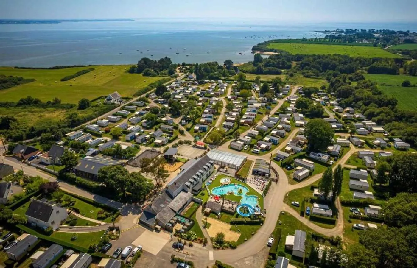 Camping - Parc Aquatique - Ccafh0F Ambon Франция